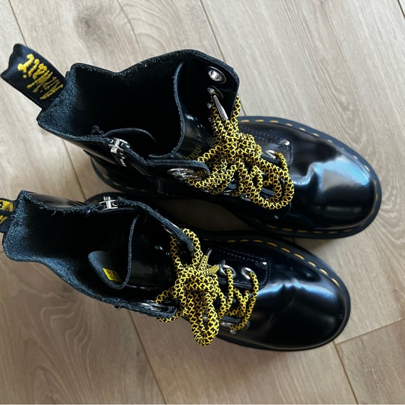 Dr Marten platform boots - Picture 2 of 8